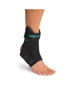 Stabilizator kostki 02M, zabezpiecza kończynę przed urazami - AirCast AirSport